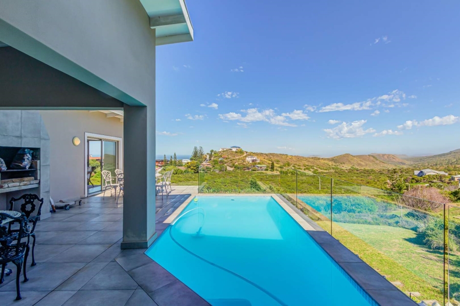 3 Bedroom Property for Sale in Brenton On Sea Western Cape